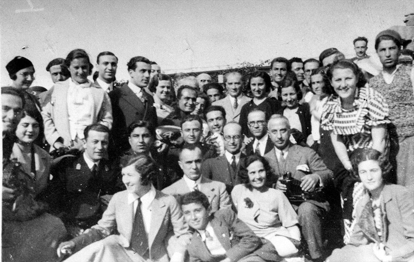 19 Mayıs coşkuyla kutlanıyor! Gençler Ata'nın huzurunda - Resim: 3