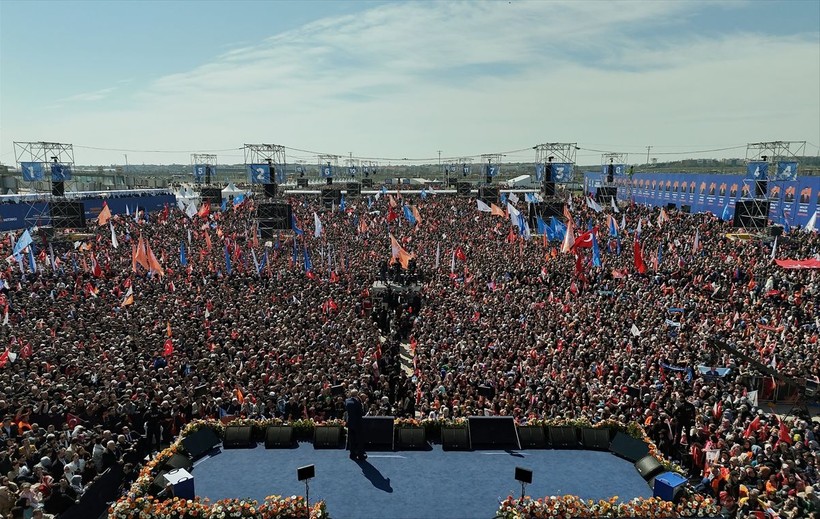Seçime bir hafta kala AK Parti'den dev gövde gösterisi! Yüz binler "Yeniden Büyük İstanbul Mitingi" için alanda - Resim: 67