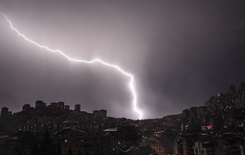 Ankara’da sağanak yağış hayatı olumsuz etkiledi - Resim: 41