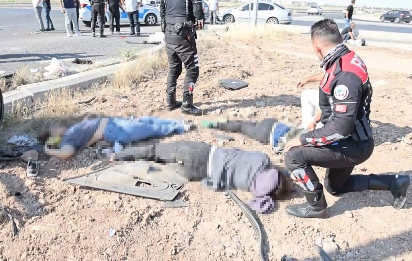 AYT sınavına giderken korkunç kaza: 1 ölü, 10 yaralı - Resim: 24