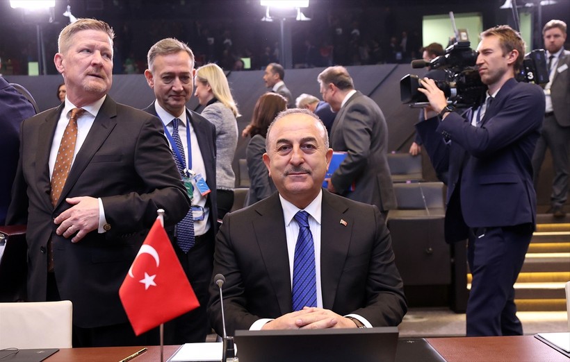 Son dakika: Dışişleri Bakanı Mevlüt Çavuşoğlu'ndan Mescid-i Aksa tepkisi: İsrail haddini aştı - Resim : 1