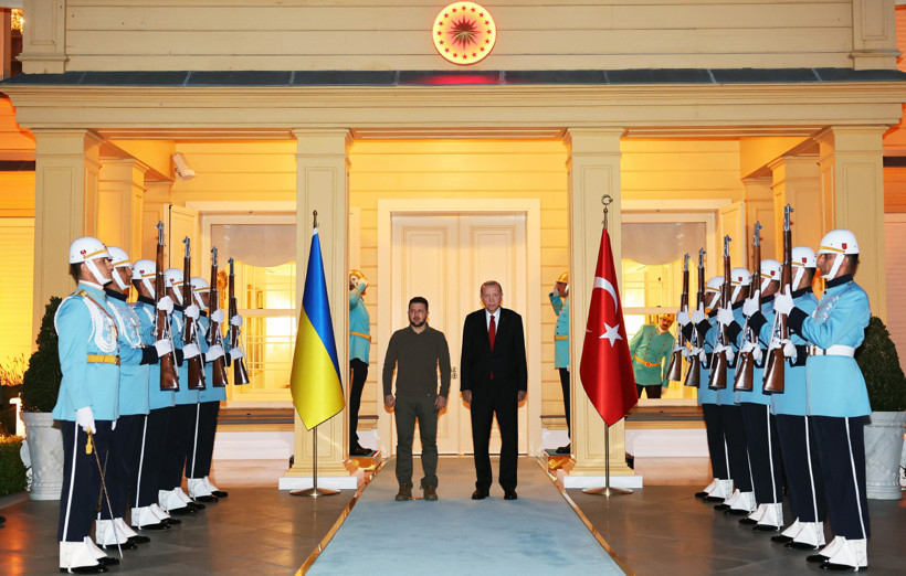 SON DAKİKA! Cumhurbaşkanı Erdoğan ile Ukrayna Devlet Başkanı Zelensky'nin görüştü: Ukrayna, NATO’ya üyeliği hak ediyor - Resim : 4