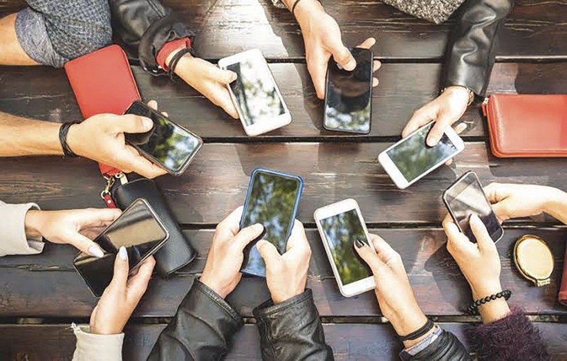 Öğrencilere vergisiz telefonda dikkat çeken detay! Taksit olacak mı? İkinci el telefonlarda geçerli mi? Hangi telefon ve modeller alınacak? - Resim: 3