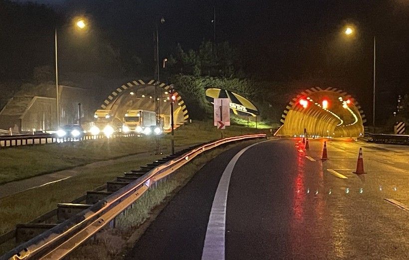 Anadolu Otoyolu Bolu Dağı Tüneli İstanbul yönü kapatıldı! Heyelan riski bulunuyor - Resim: 5
