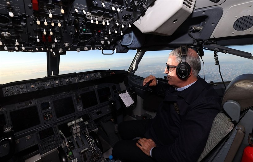 Milli Savunma Bakanı Hulusi Akar ve komutanlar yılın son günü havadan denetleme yaptı! Yunanistan'a net mesaj - Resim: 5