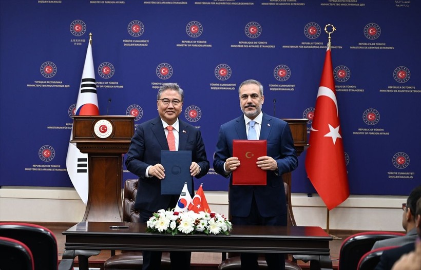 Bakan Fidan Güney Koreli mevkidaşıyla görüştü: İmzaladığımız yol haritası ortak irademizin nişanesi - Resim: 8