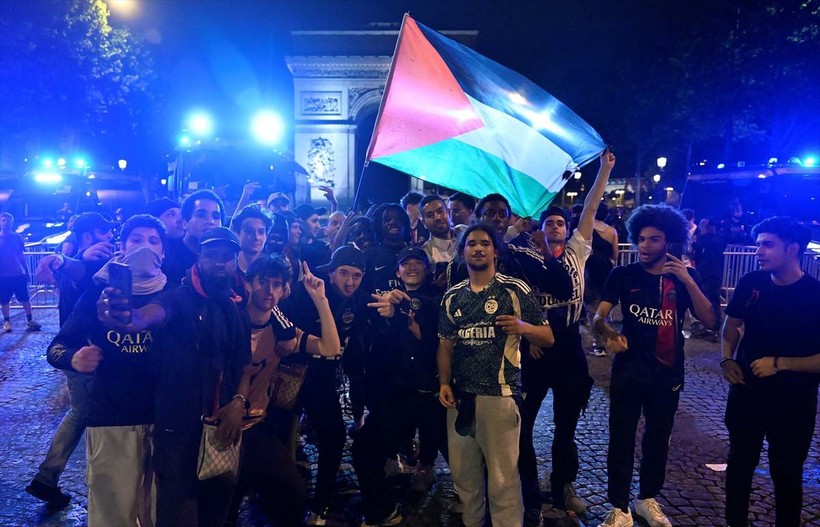 PSG şampiyon oldu, Fransa'da sokaklar karıştı: En az 131 gözaltı - Resim: 11