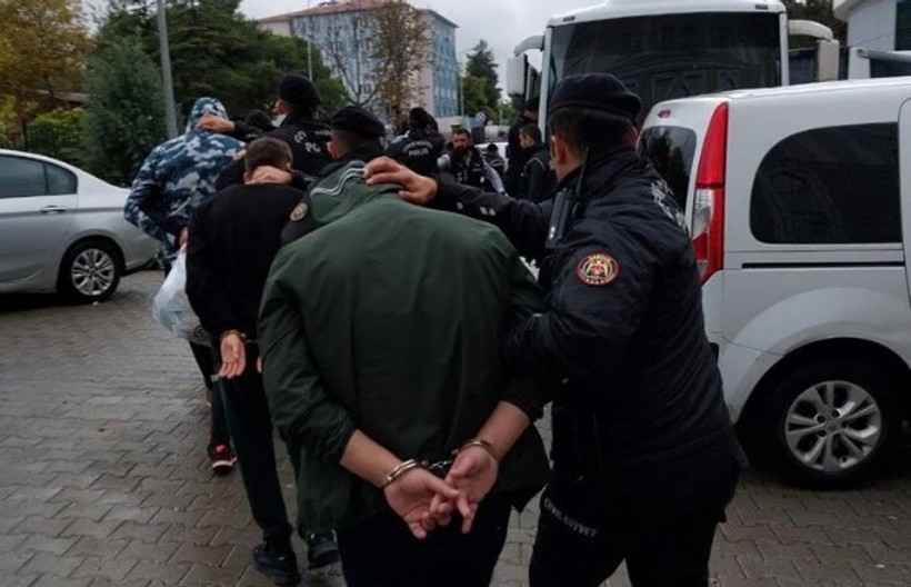 Son dakika! İçişleri Bakanı Yerlikaya duyurdu: 38 mafya tipi suç çetesi çökertildi - Resim : 3