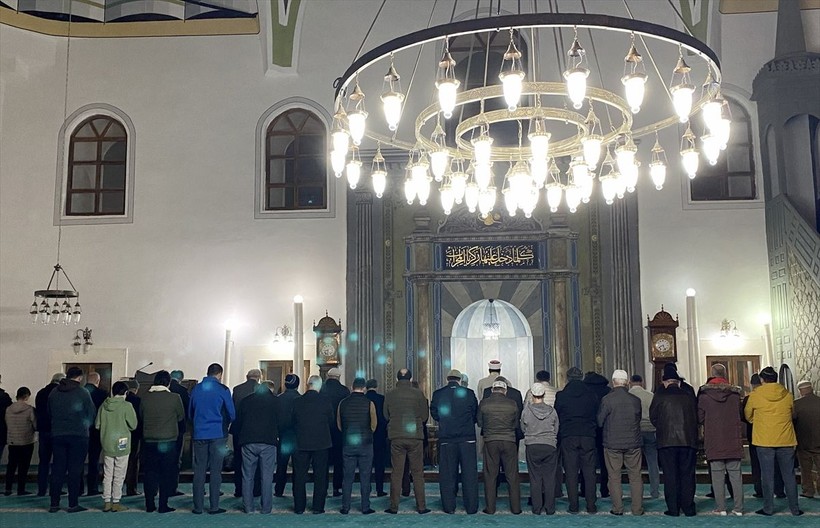 Türkiye'de ilk teravih namazı kılındı - Resim: 21