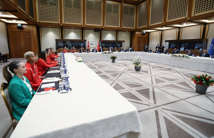 Cumhurbaşkanı Erdoğan, A Milli Kadın Voleybol Takımı'nı kabul etti - Resim: 2
