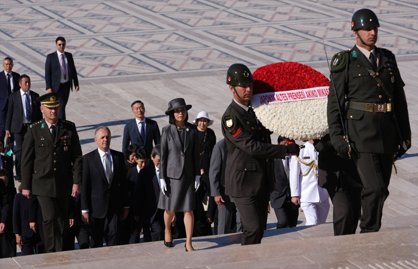Japonya Altes Prensesi Akiko Mikasa'nin Anıtkabir ziyaretinde dikkat çeken detay - Resim: 8
