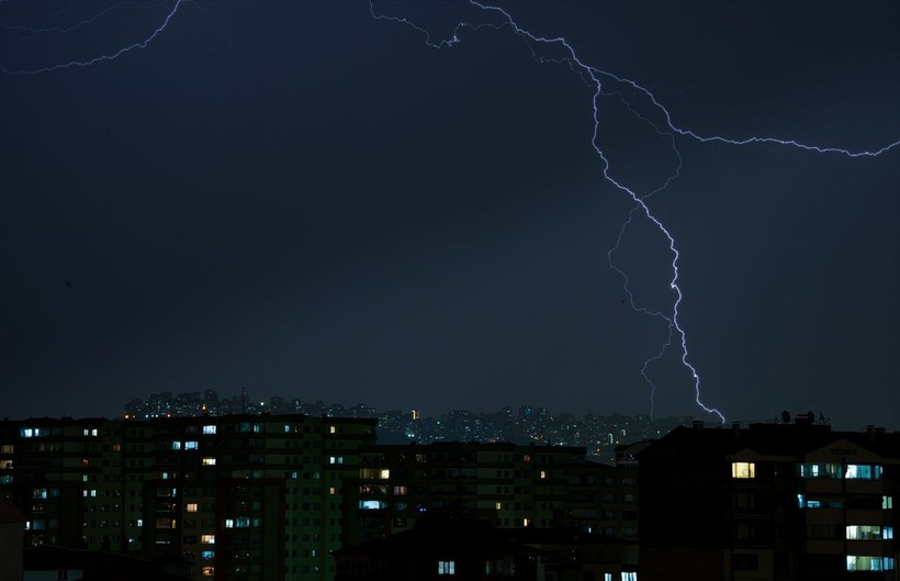 Ankara’da sağanak yağış hayatı olumsuz etkiledi - Resim: 11