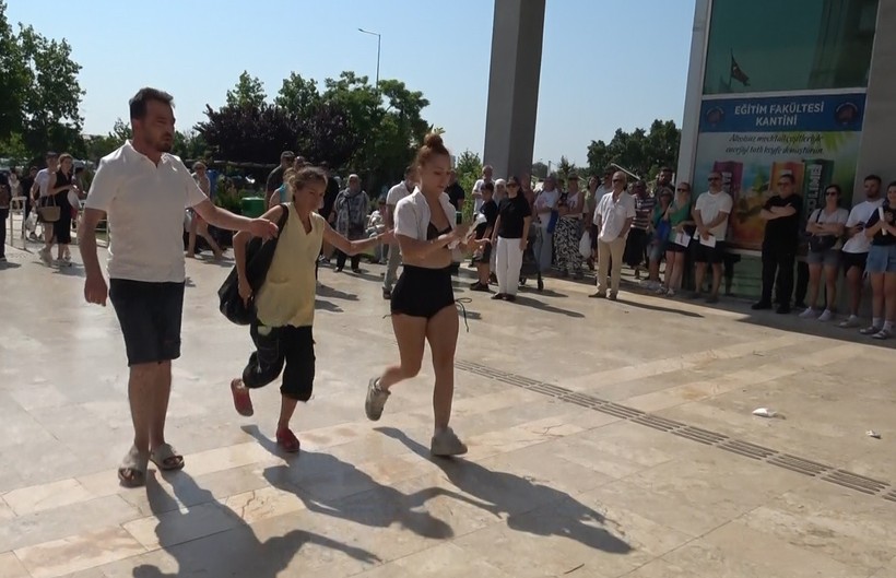 Kulağındaki takı sınav hayaline engel oldu: Sınava dakikalar kala veda! - Resim : 2