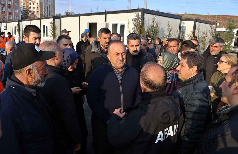 Asrın felaketi için Dünya seferber oldu! Kaç ülkeden kaç kişi geldiğini Bakan Çavuşoğlu açıkladı, hala gitmeyenler var - Resim: 5