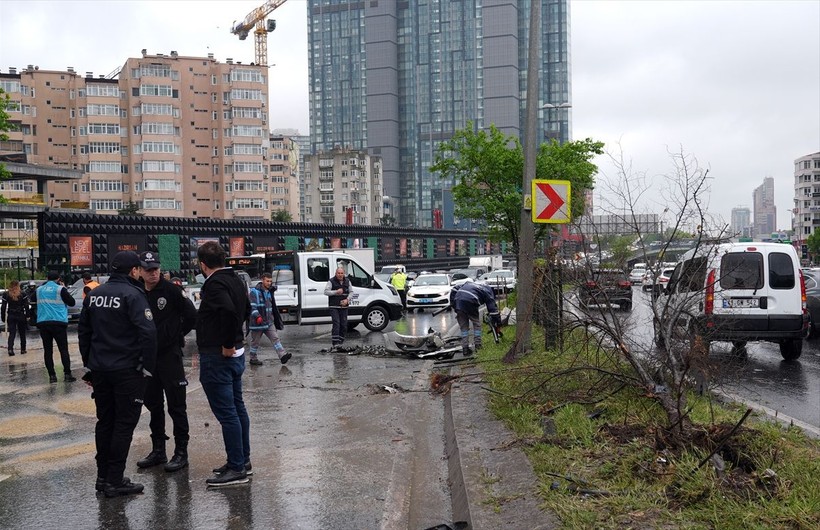 Beşiktaş'ta zincirleme kaza! 8 araç birbirine girdi: Çok sayıda yaralı var - Resim: 19