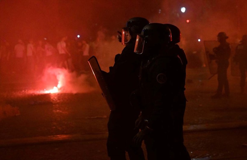 PSG şampiyon oldu, Fransa'da sokaklar karıştı: En az 131 gözaltı - Resim: 7