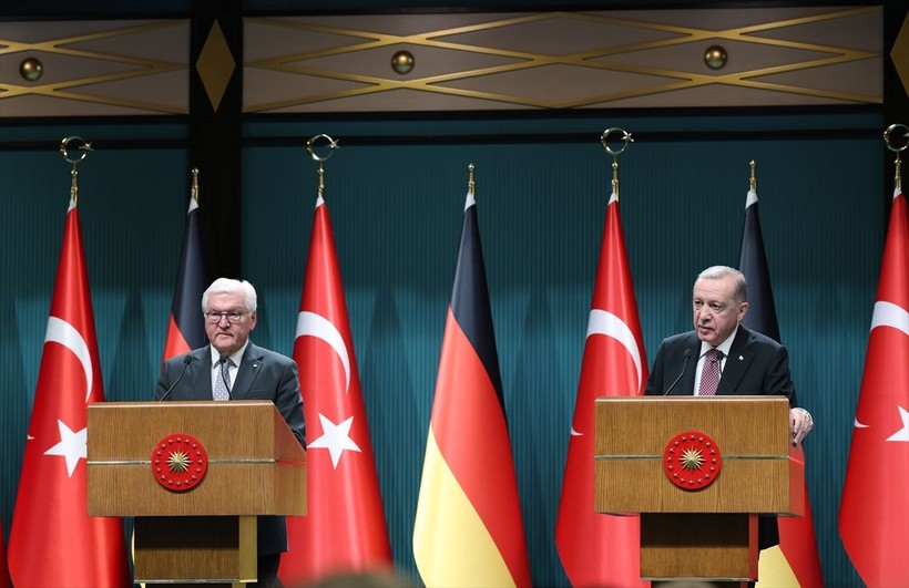 Alman gazete Ankara'daki tarihi zirveyi değerlendirdi! Erdoğan Steinmeier'den daha cesur konuştu - Resim: 15