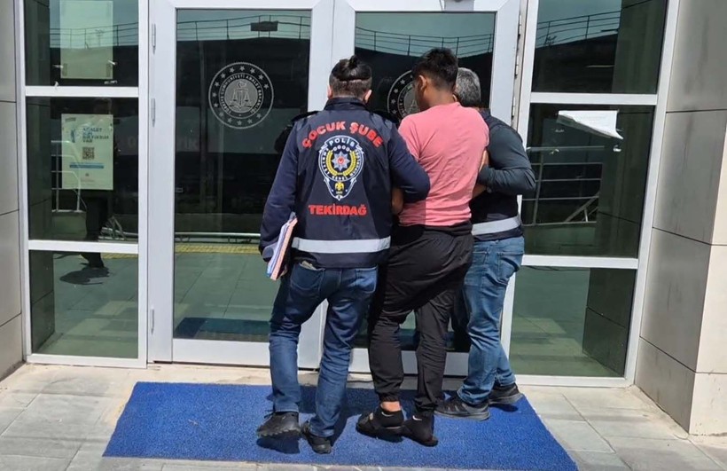 Tekirdağ'da tüyler ürperten olay: Yardım için gitti, evin çocuğu boğazını kesti - Resim: 7