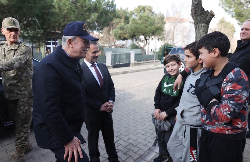 Yunan'a 'ayağını denk al' mesajı! Bakan Akar ve komuta kademesi Gökçeada'da - Resim: 6