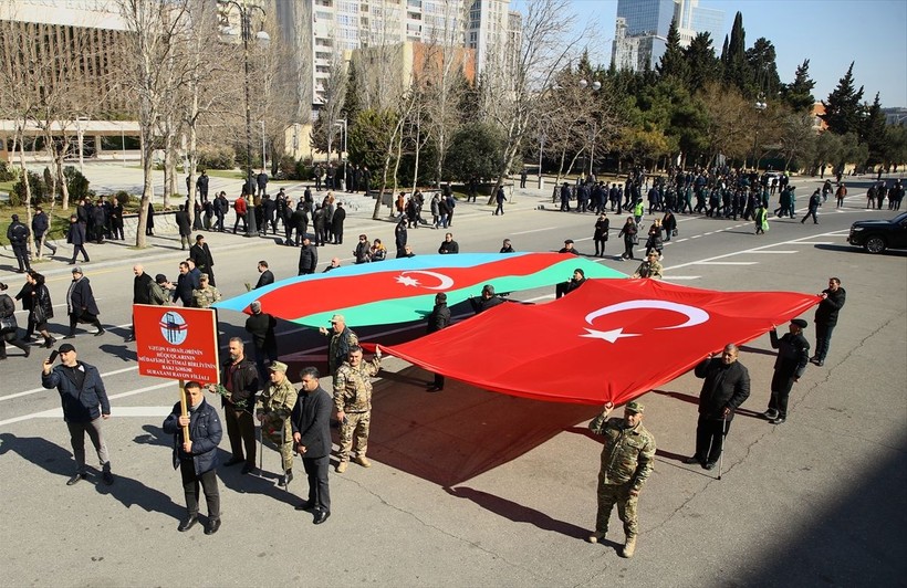 Azerbaycan'da Hocalı Soykırımı kurbanları anıldı! Ermeniler 106'sı kadın, 70'i yaşlı, 63'ü çocuk 613 Azerbaycan vatandaşını katletti - Resim: 5