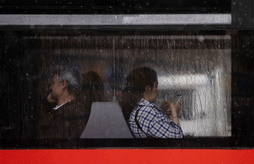 Meteoroloji'nin uyardığı Ankara'ya ceviz büyüklüğünde dolu yağdı! Yurt genelinde hafta sonu hava nasıl olacak? Birçok ile sağanak ve fırtına uyarısı yapıldı - Resim: 15