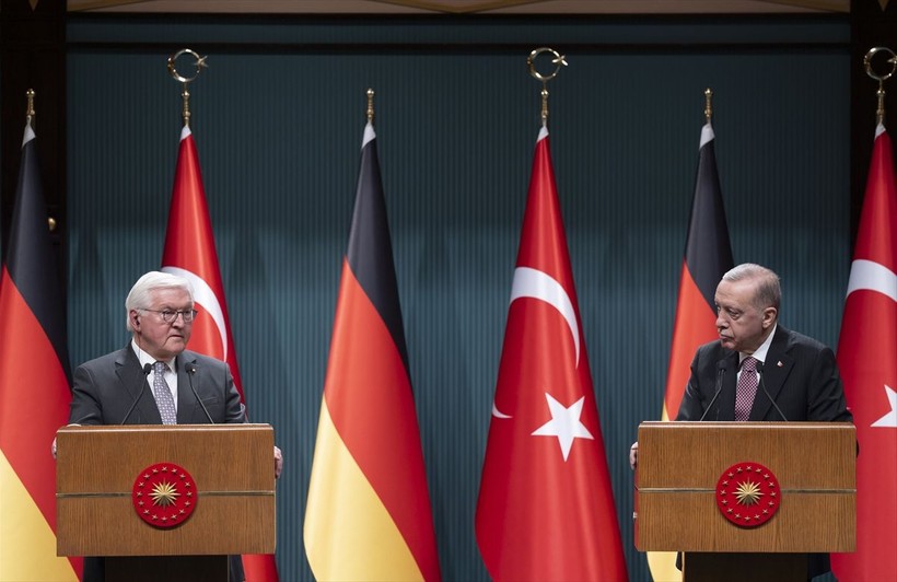 Alman gazete Ankara'daki tarihi zirveyi değerlendirdi! Erdoğan Steinmeier'den daha cesur konuştu - Resim: 8