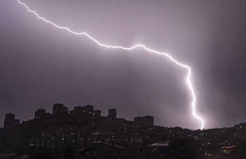 Ankara’da sağanak yağış hayatı olumsuz etkiledi - Resim: 45