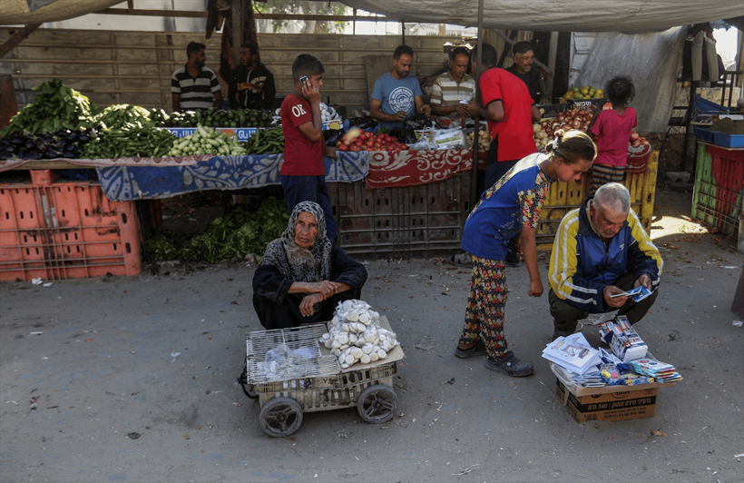 İsrail’in çekilmesinin ardından Han Yunus’ta hayat yeniden başladı - Resim: 10