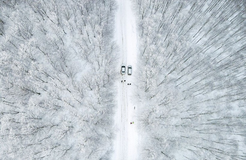 Sporseverlerin uğrak yeri! Kocadağ yaylası beyaza büründü ❄️🌨️☃️ Ortaya kartpostallık görüntüler çıktı - Resim: 23