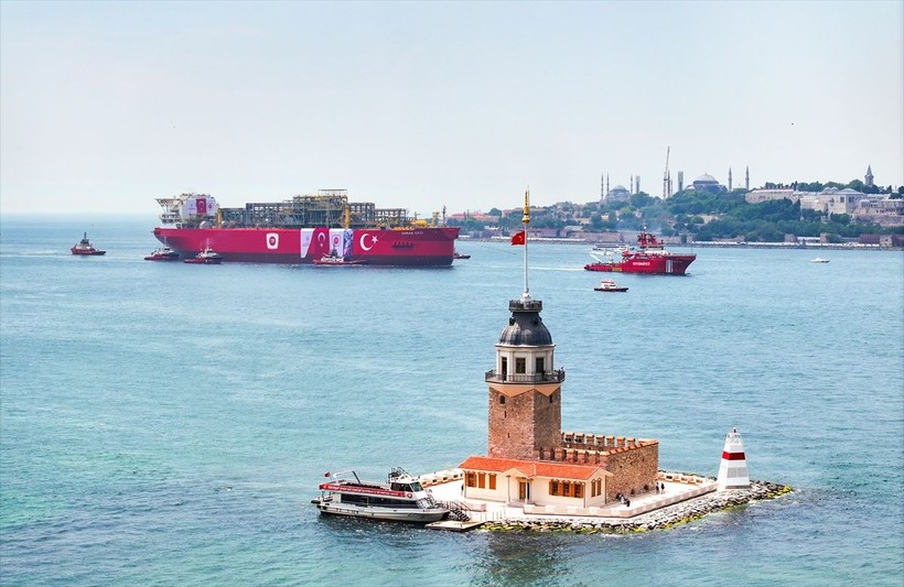 Osman Gazi fethin yıl dönümünde İstanbul Boğazı'nda - Resim: 11