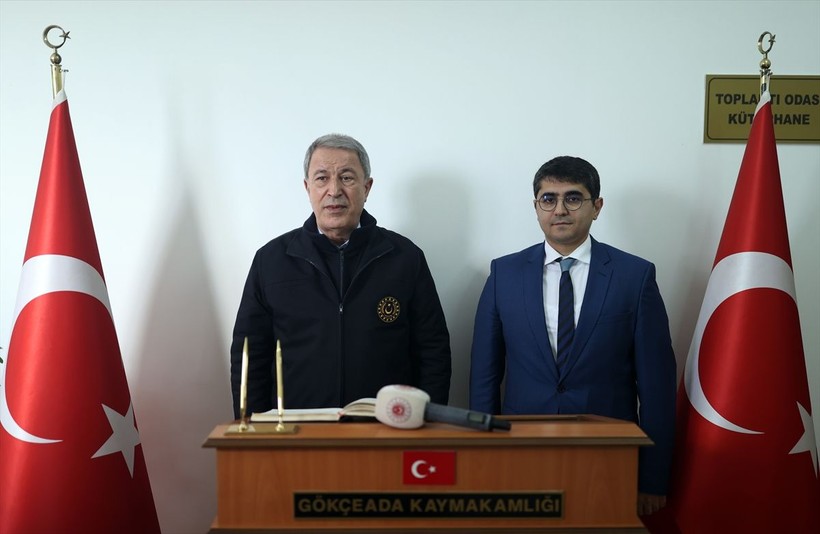 Yunan'a 'ayağını denk al' mesajı! Bakan Akar ve komuta kademesi Gökçeada'da - Resim: 5