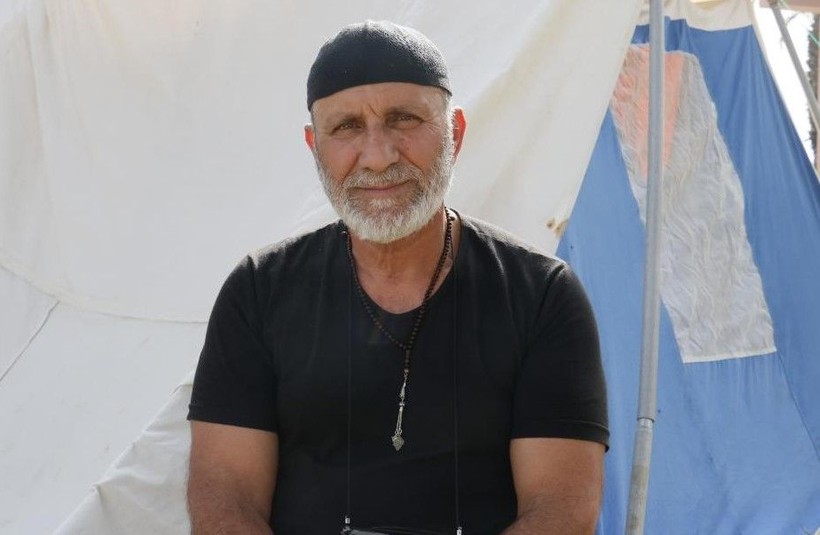 Depremden sonra evlerine giremeyen Adanalılar parka yerleşti - Resim: 8