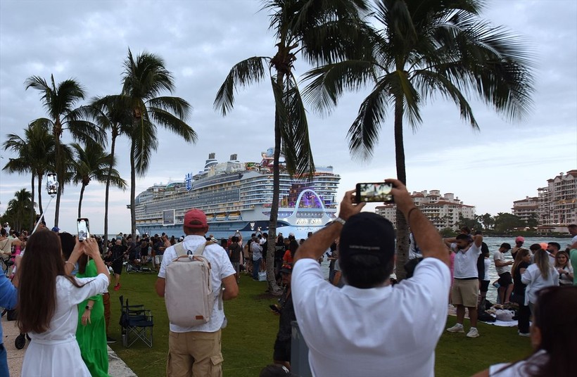 Dünyanın en büyük yolcu gemisi ABD'nin Florida eyaletinden yola çıktı - Resim: 4