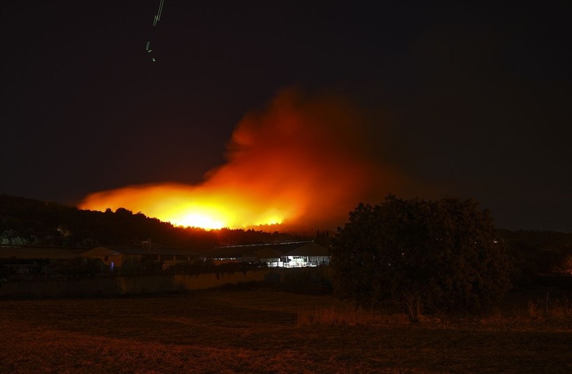 İzmir Urla'da orman yangını - Resim: 13
