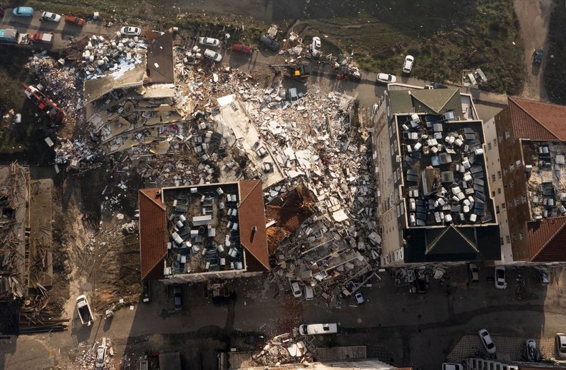 Depremzedelere destek ödemesi hesaplara yatıyor: 10 bin TL deprem yardımı için banka hesabı olmayanlar o yöntemle alabilecek - Resim: 15