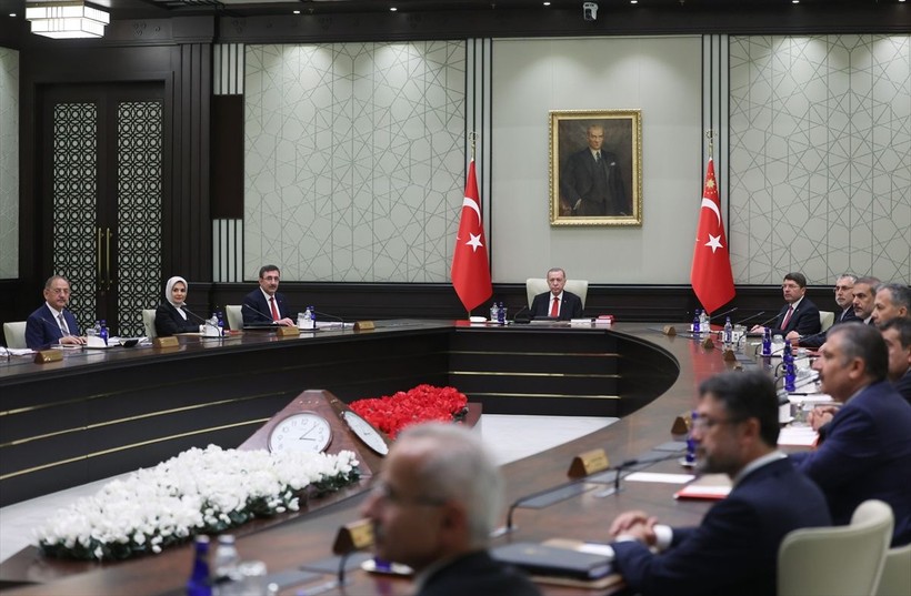 Cumhurbaşkanı Recep Tayyip Erdoğan başkanlığında gerçekleştirilen yeni dönemin ilk kabine toplantısı sona erdi - Resim: 2
