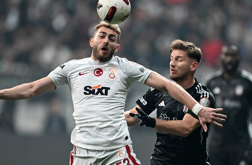 Galatasaray, Beşiktaş'ı yeni stadında ilk kez yenerek liderliğini sürdürdü - Resim : 2