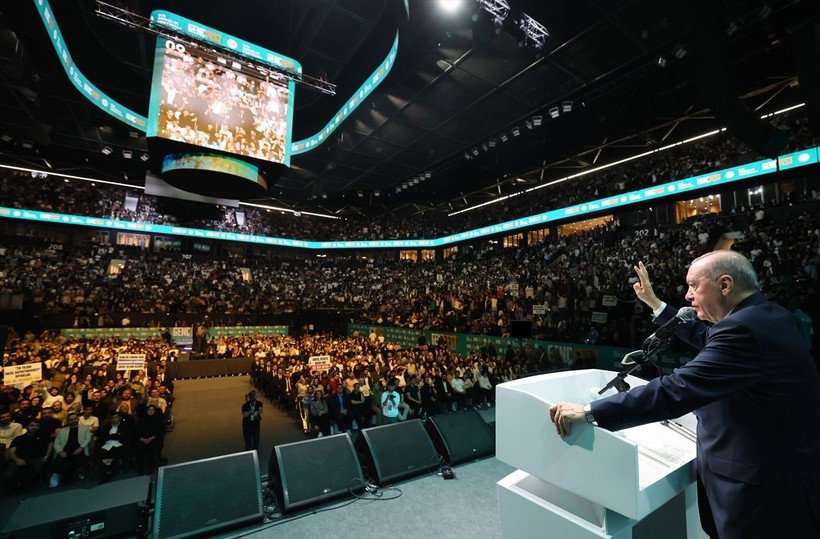 GENÇFEST'te renkli anlar: Erdoğan, Sagopa Kajmer ve Ferhat Göçer konserini izledi - Resim: 3