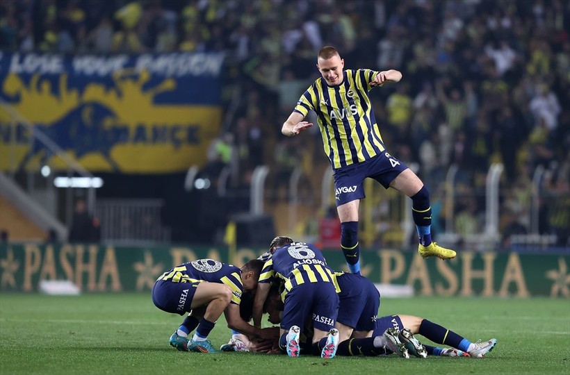 Fenerbahçe büyük fırsat tepti! Bu kez son dakikada yıkıldı - Resim: 3
