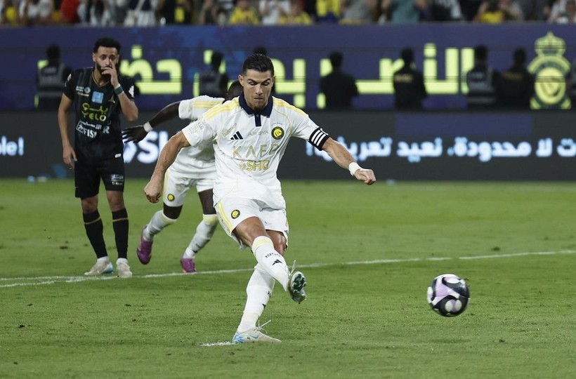 Ronaldo'dan duygulandıran veda: Gözyaşlarını tutamadı - Resim : 1
