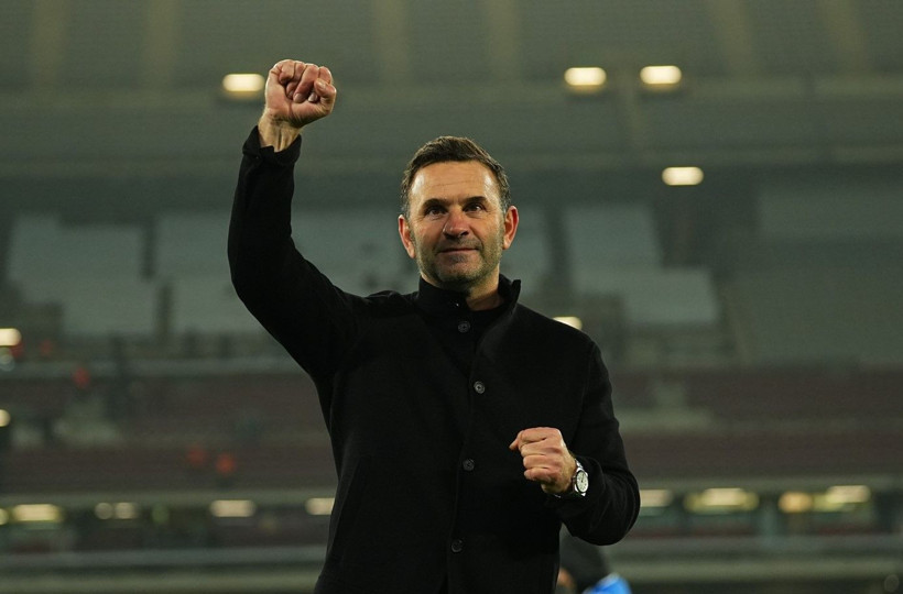 Okan Buruk, taraftarlara 3’lü çektirdi - Resim: 8