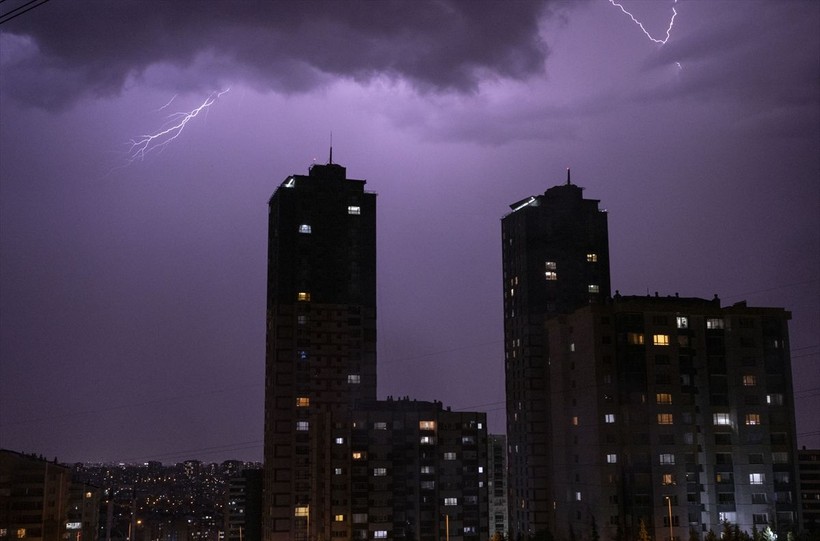 Ankara’da sağanak yağış hayatı olumsuz etkiledi - Resim: 34