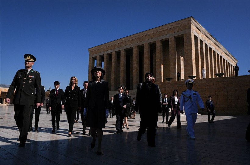 Japonya Altes Prensesi Akiko Mikasa'nin Anıtkabir ziyaretinde dikkat çeken detay - Resim: 36