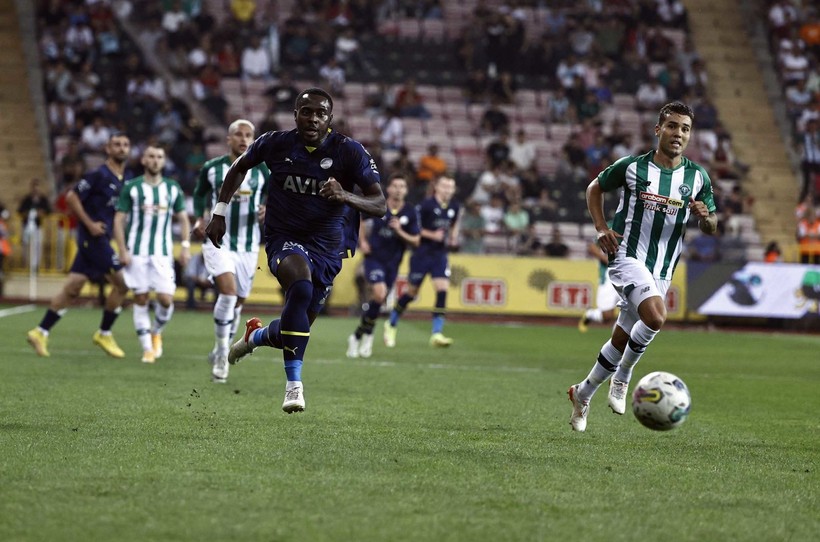 SON DAKİKA: Fenerbahçe - Konyaspor maçı ertelendi! 5 saat rötar sonrası TFF'den karar çıktı - Resim: 5