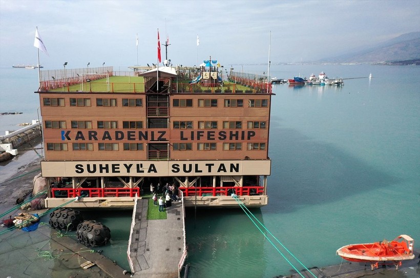 Süheyla Sultan gemisi, Hatay İskenderun'da depremzedeleri ağırlamaya başladı - Resim: 8