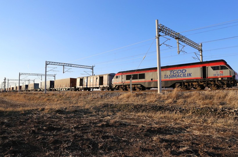 Bakü- Tiflis- Kars Demir Yolu Hattı'nda yük taşımacılığı yeniden başladı - Resim: 8
