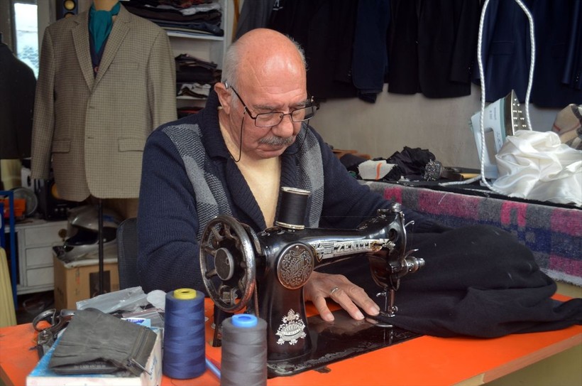 7 yaşında eline iğne aldı, 70 yıldır bırakmadı - Resim: 2