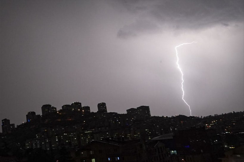 Ankara’da sağanak yağış hayatı olumsuz etkiledi - Resim: 37