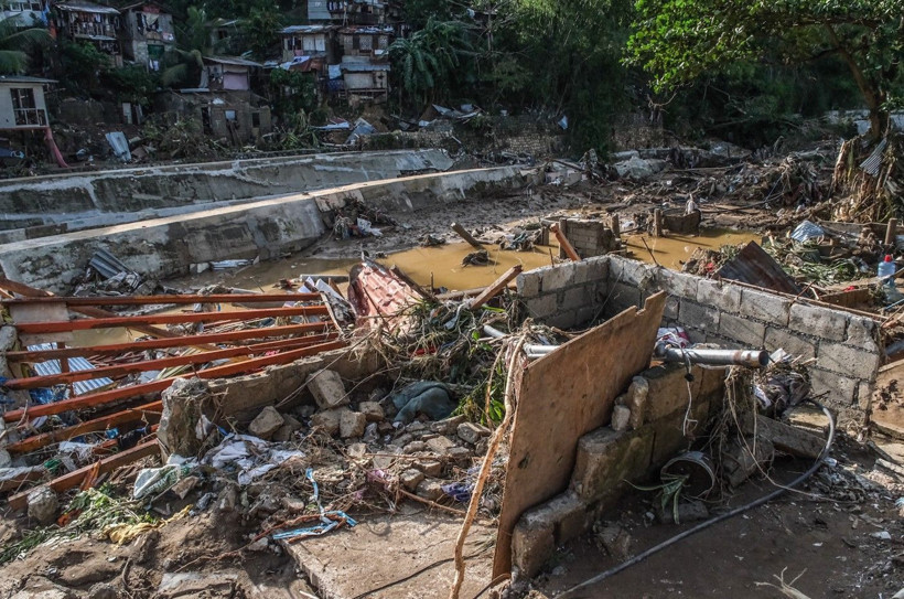 Filipinler’de tayfun, Vietnam'da sel! Onlarca kişi hayatını kaybetti - Resim: 8