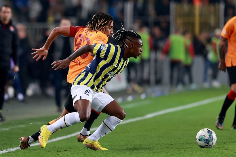 Galatasaray, Fenerbahçe'yi Kadıköy'de 3-0 yendi! İşte derbi maçtan özel kareler - Resim: 51